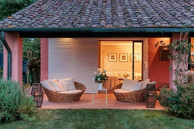 Geräumige Villa mit 6 Schlafzimmern und Pool