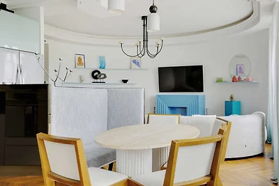 Ruime woning in Parijs-Republique