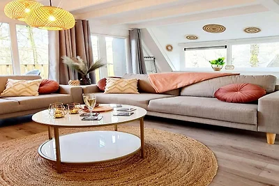 Gerenoveerd Ardens chalet met terras