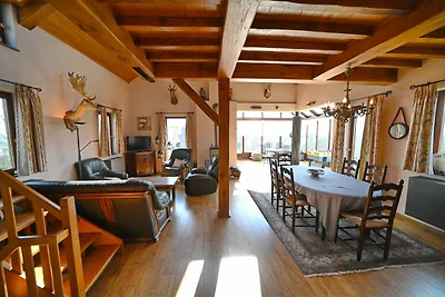 Vakantiehuis in Noiseux met BBQ-terras
