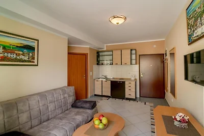 Amor Residence - One Bedroom Apartment with T...