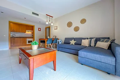 Appartement in Fenals bij Strand &...