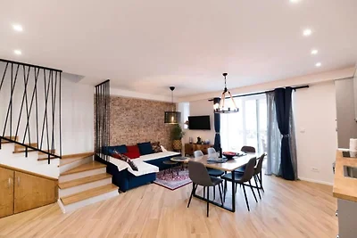 Three Bedroom Apartment with Balcony