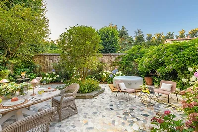 Luxe modern appartement in Lucca