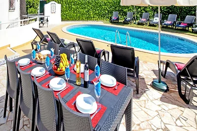 Villa vicino alla spiaggia del mare per 17...