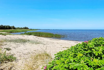Spacieuse maison d'été avec sauna