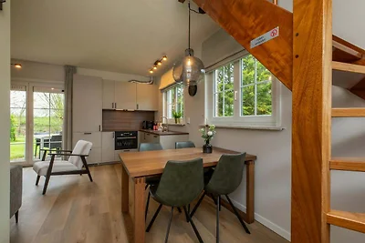 Ferienhaus in Vrouwenpolder mit Garten