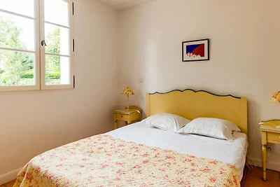 Villa mit Whirlpool, Golfplatz bei 1 km