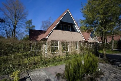 Grand Lakeside Retreat für 18
