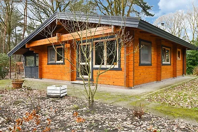 Ferienhaus aus Holz in Meijel mit privatem...