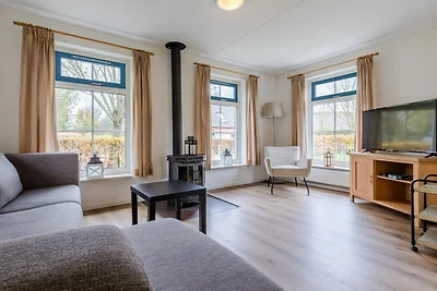 Villa in landhuisstijl met afwasmachine 2km v...