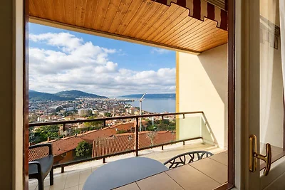Wohnung in Luino mit Seeblick Maggiore