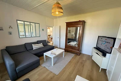 Gerenoveerd familiehuis nabij Brittany Shore