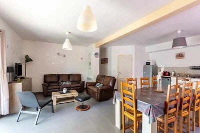 Pittoresca villa a Montmeyan con piscina