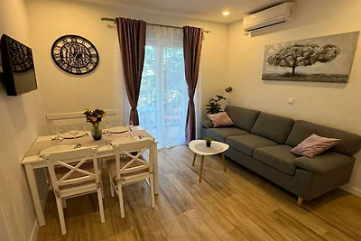 Apartment & Rooms Papa - Two Bedroom Apartmen...