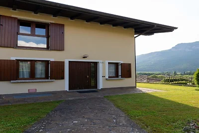 Ferienhaus in Idro in der Nähe von Scenic...