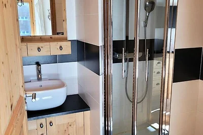 Sehr helle Wohnung, schöne Volumen, hoher...