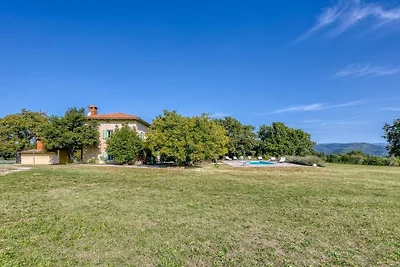 Villa in Vizinada mit Schwimmbecken