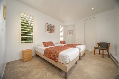 Chique villa met zwembad en strandtoegang