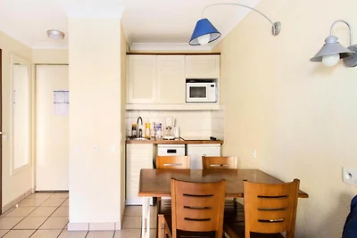 Marineblaue Residenz f�r drei Personen