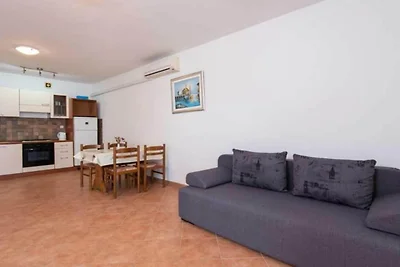 One Bedroom Apartment with Terrace and Sea...