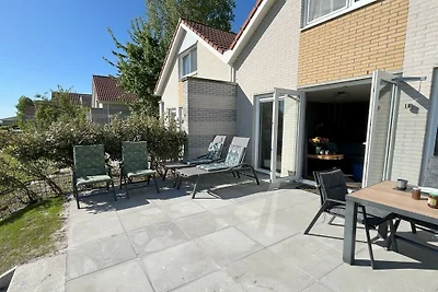 Ferienhaus in Makkum mit Schwimmbecken