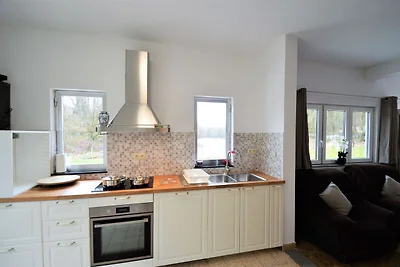 Ferienhaus in Rosée mit privaten Seen