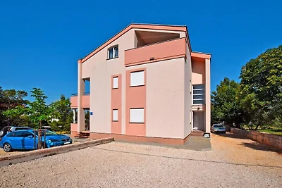 Wohnung in Starigrad Paklenica