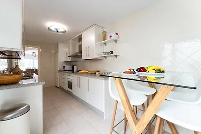 Wohnung in Elviria mit Terrasse, Marbella