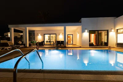 Villa a Marina Rubicon con Piscina