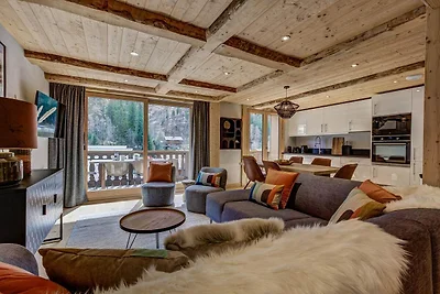 Stylish Apartment near Nursery Slope & Town...