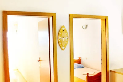 Villa Maslina-Olive two bedroom apartment wit...