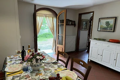 Pittoresca casa in pietra con giardino...