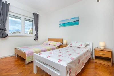 Wohnung in Tribunj nahe Sandstrand