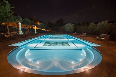 Luxuriöses Landhaus mit Swimmingpool in...