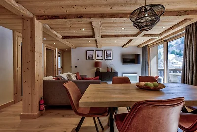 Stylish Apartment near Nursery Slope & Town...