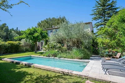 Esthetische villa in Paradou, Alpilles