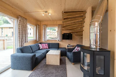 Chalet attraente con vasca idromassaggio
