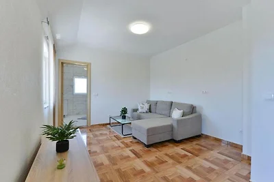 Three Bedroom apartment with Terrace and Swim...