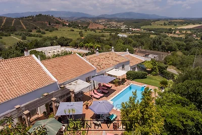 Wunderschönes Ferienhaus mit Swimmingpool