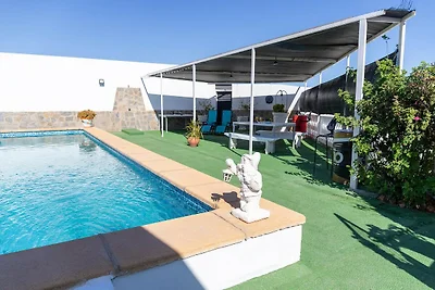 Modernes Ferienhaus in Almeria mit Pool