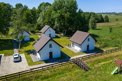 Backsteinhaus in Lędzin am Windmühle