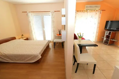 Apartments Trogrlić - Comfort One-Bedroom Apa...