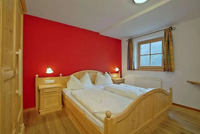 Ruhiges Chalet mit Swimmingpool in...