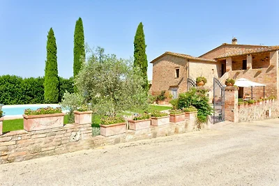Malerisches Ferienhaus in Montalcino mit...