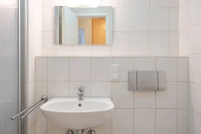Vakantieappartement met balkon vlakbij de Oos...