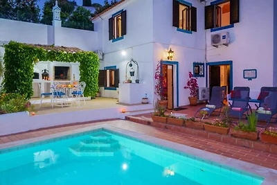 Villa in Carvoeiro in der Nähe von Rock Beach
