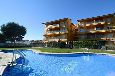 Wohnung in LEscala mit Swimmingpool