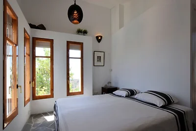 Villa a Sayalonga vicino al mare