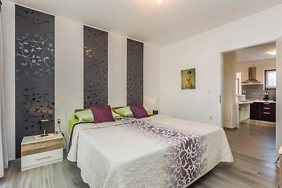 Apartments Paola - Two Bedroom Apartment with...